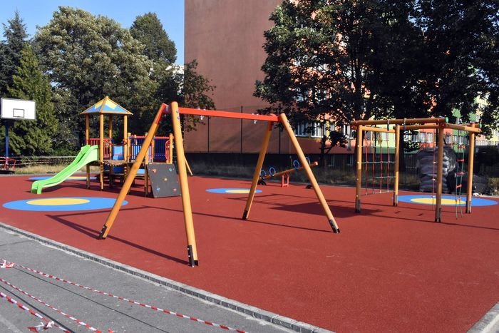 jest-nowy-plac-zabaw-przy-jedenastce-76705
