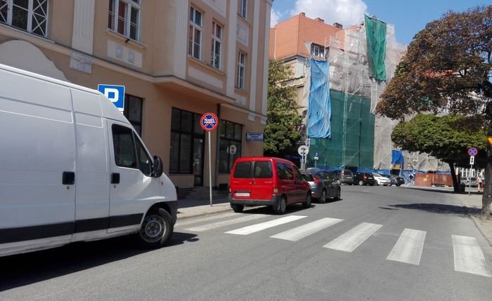 tak-parkuja-autodranie-76738