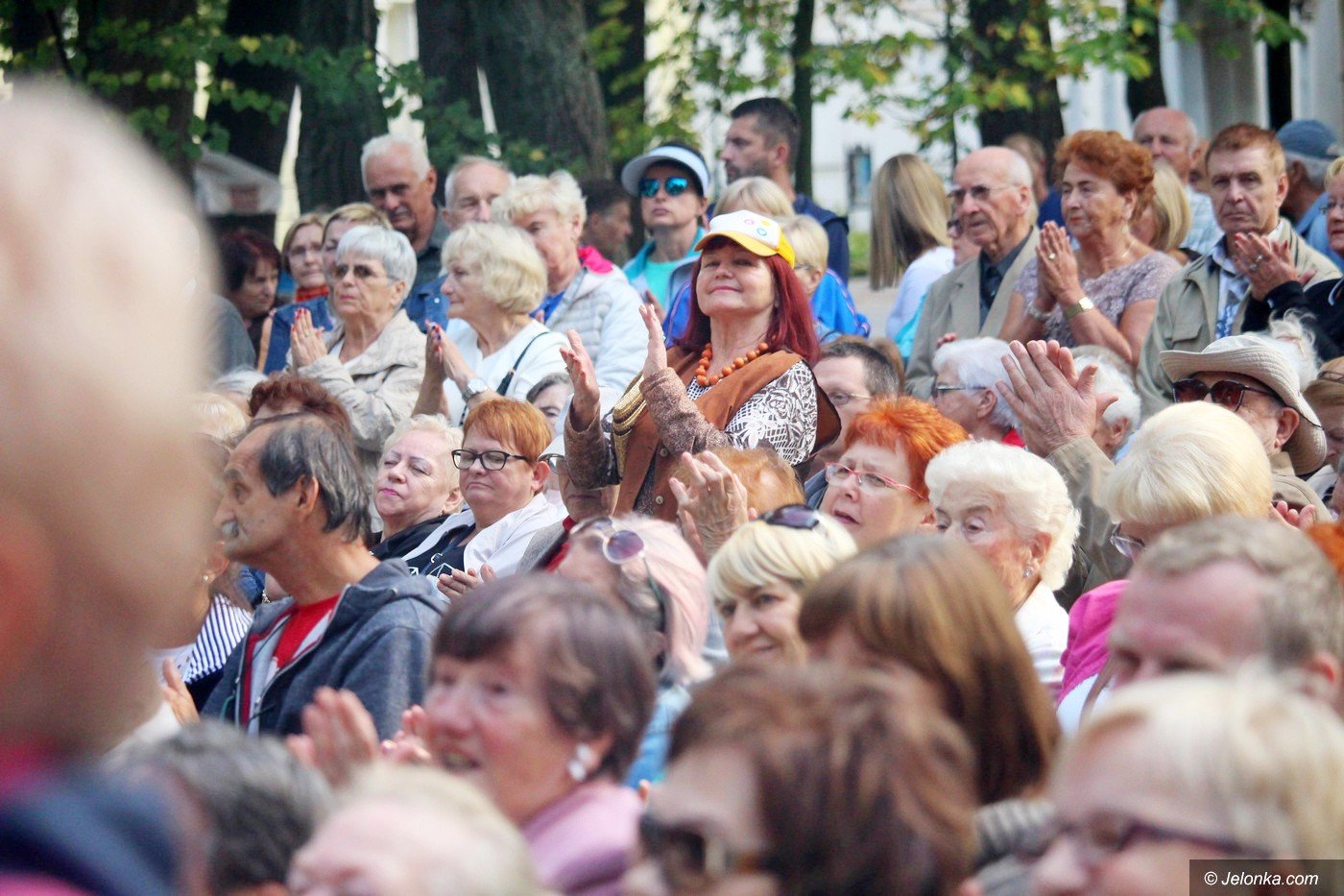 pojedynek-muzyczny-na-dwoch-scenach-76804
