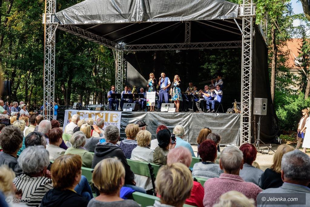 pojedynek-muzyczny-na-dwoch-scenach-76804