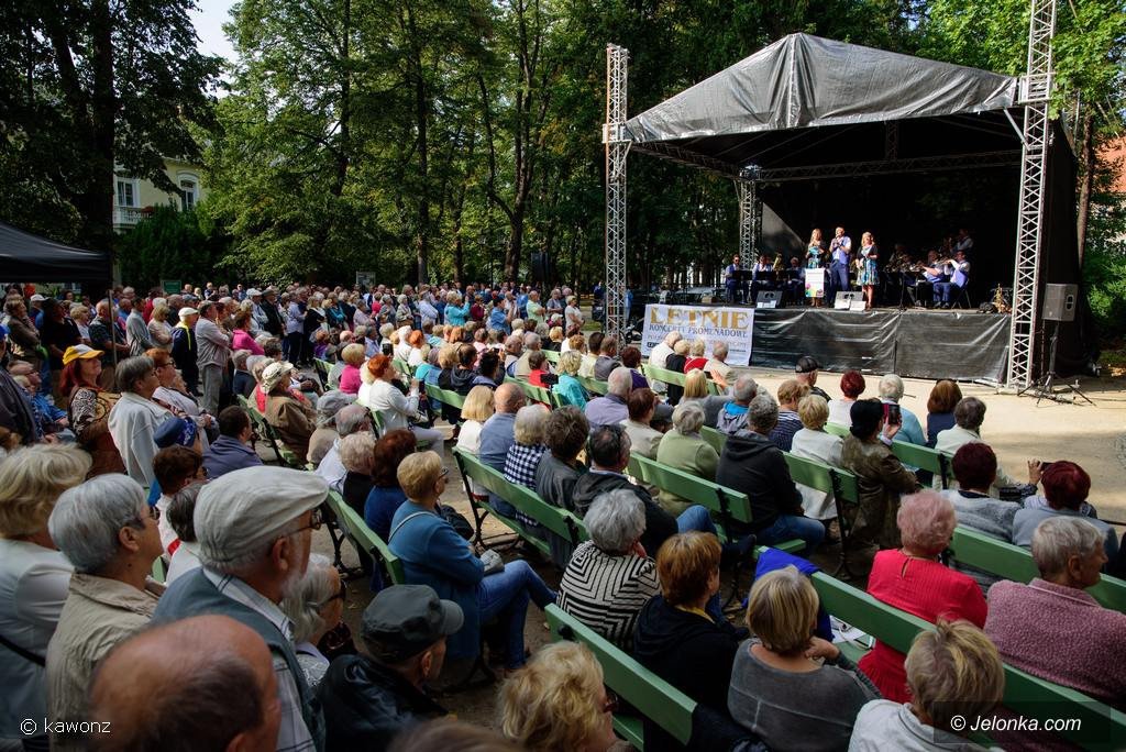 pojedynek-muzyczny-na-dwoch-scenach-76804