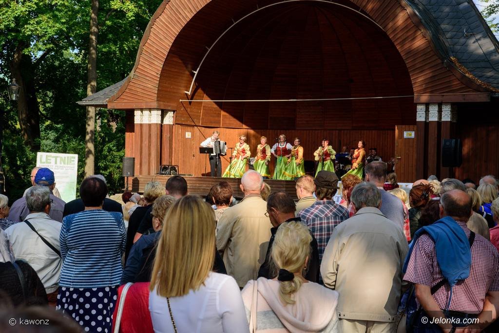 pojedynek-muzyczny-na-dwoch-scenach-76804