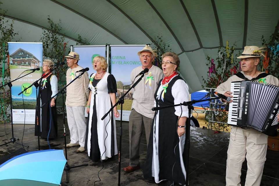 dozynki-gminne-w-karpnikach-76913