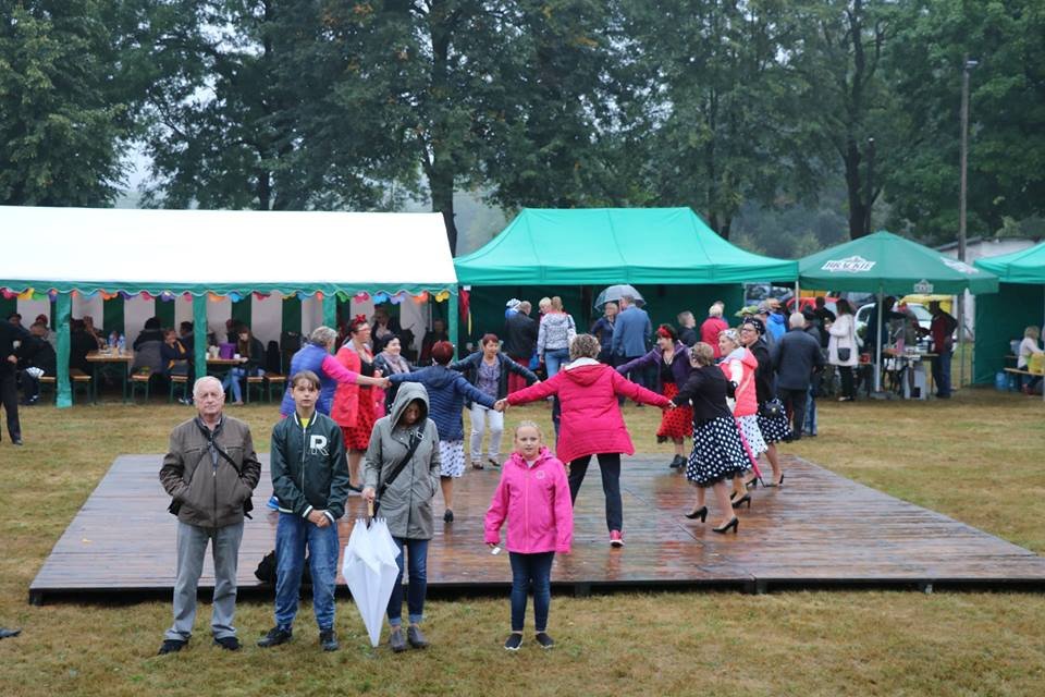 dozynki-gminne-w-karpnikach-76913
