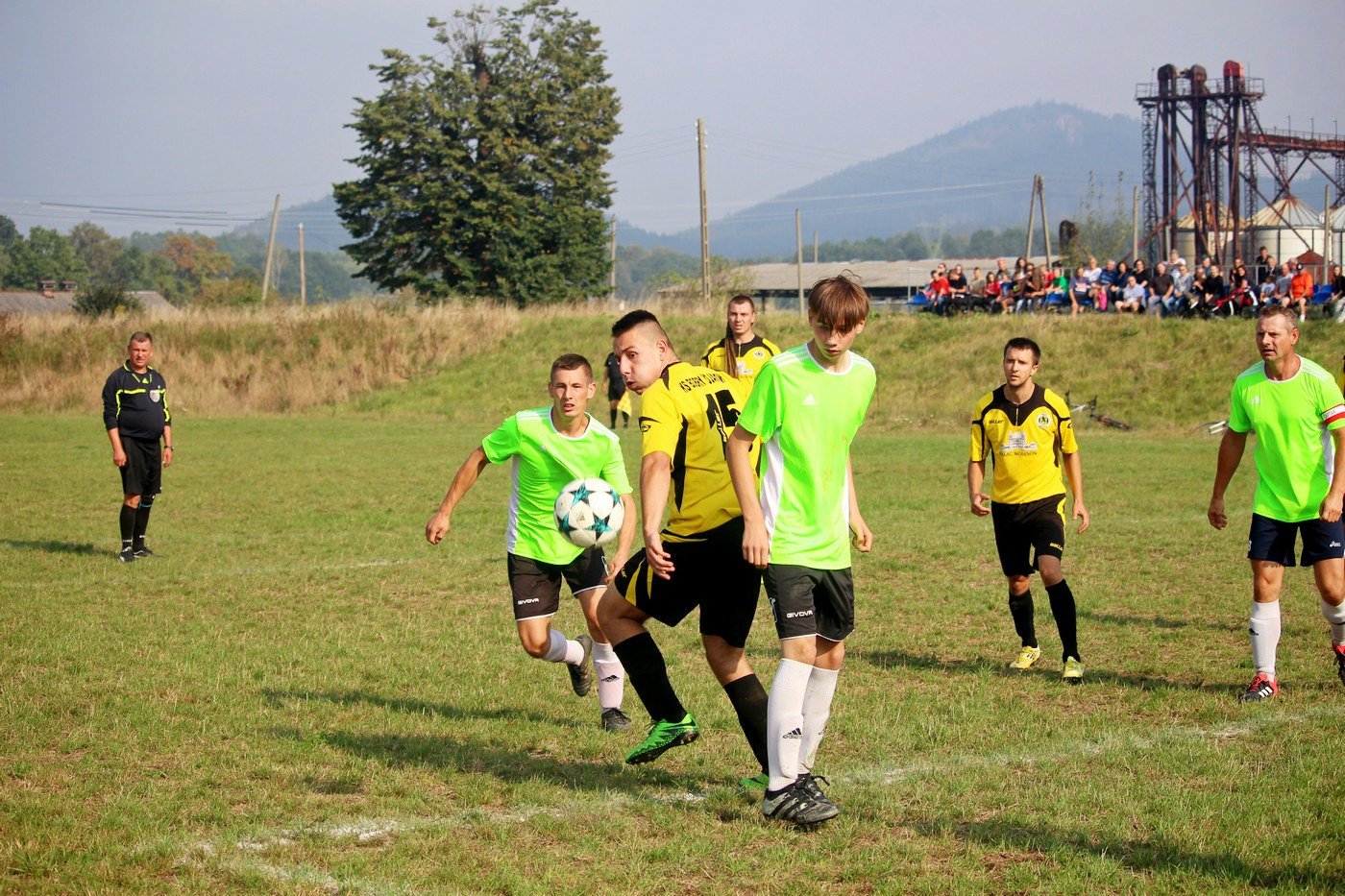 grali-z-przewaga-zawodnika-i-przegrali-76918
