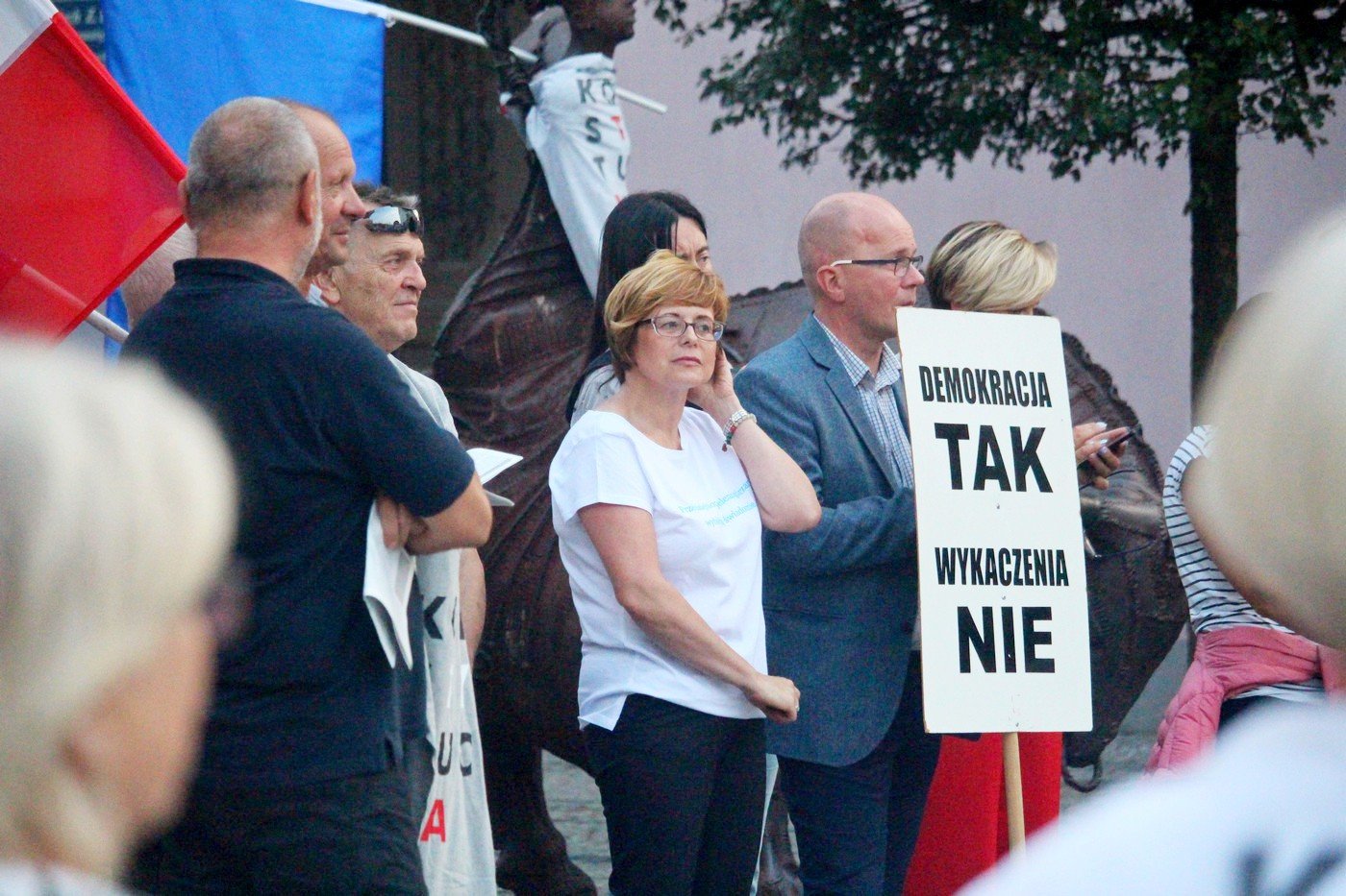 kolejny-protest-kod-76924