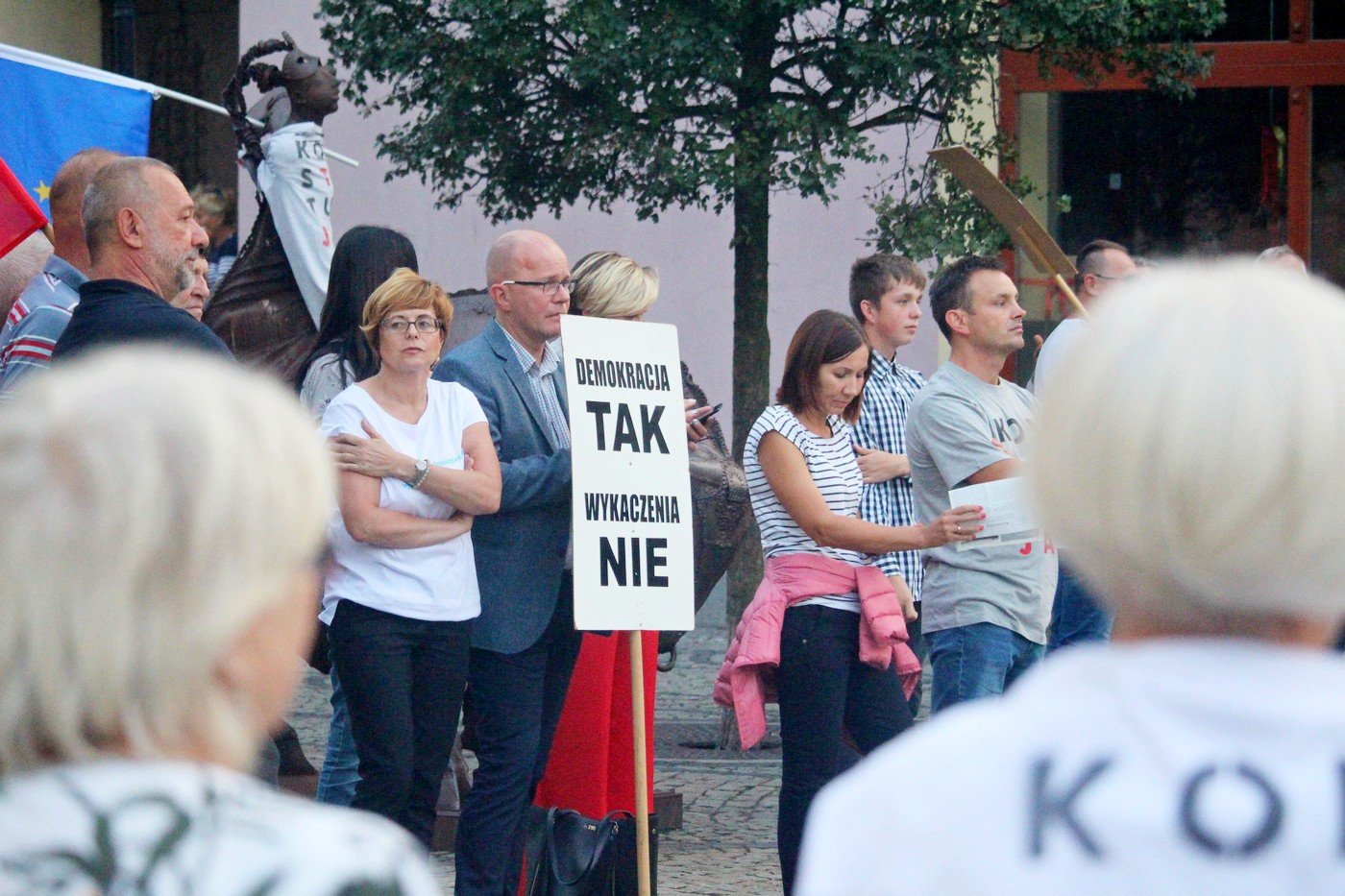 kolejny-protest-kod-76924