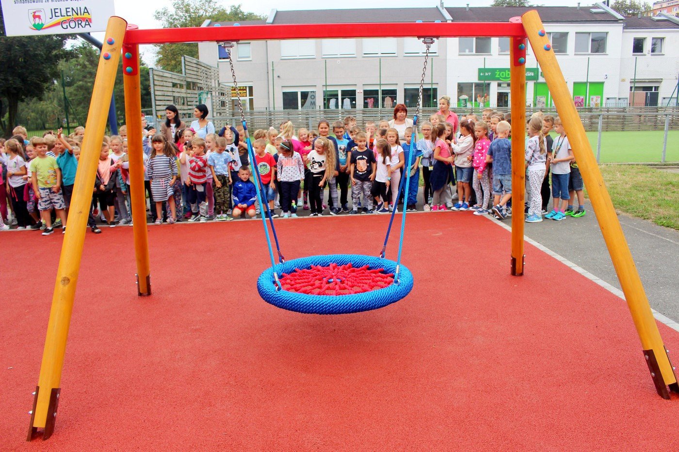 nowy-plac-zabaw-nie-tylko-dla-jedenastki-76934