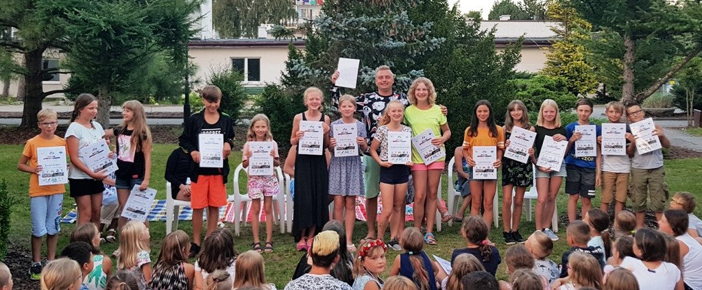 z-dwojka-na-kolonie-do-sonecznych-dabek-76971
