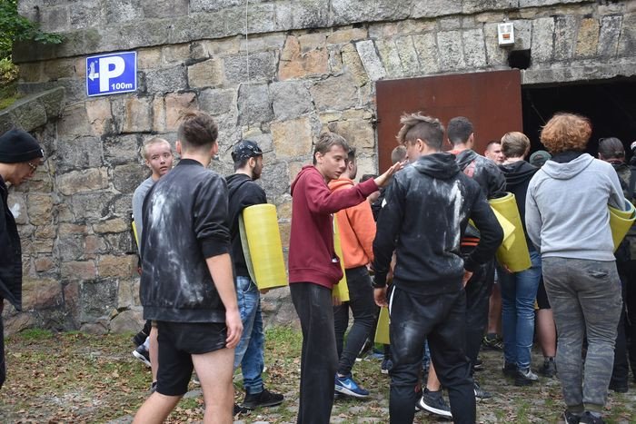 akcja-w-podziemiach-76985