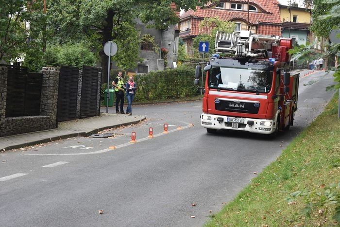 akcja-w-podziemiach-76985