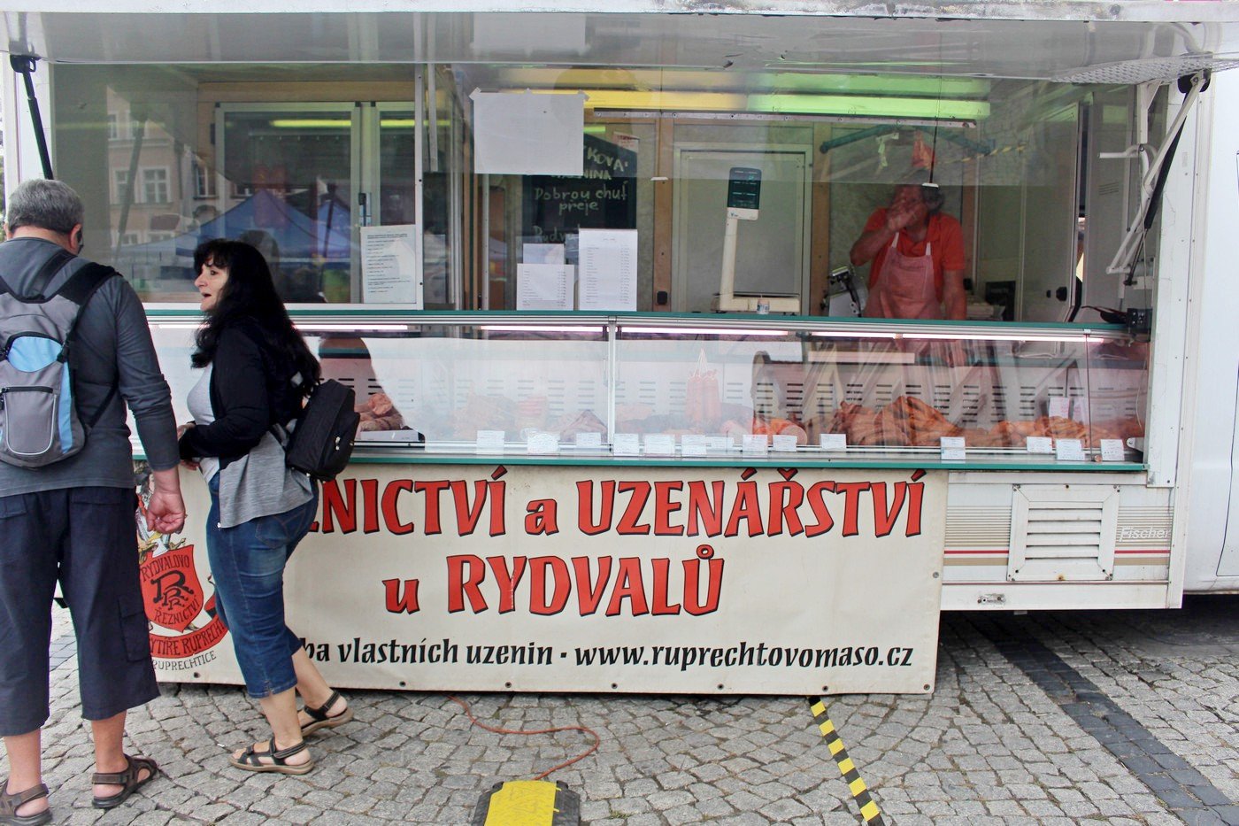 pod-ratuszem-pieknie-smacznie-regionalnie-76993