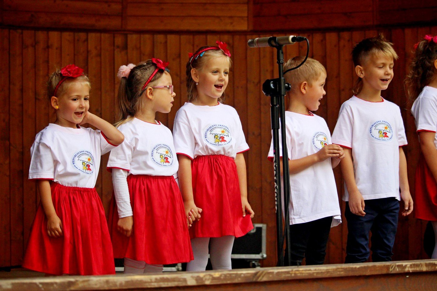 narodowe-spiewanie-dla-niepodlegej-77016
