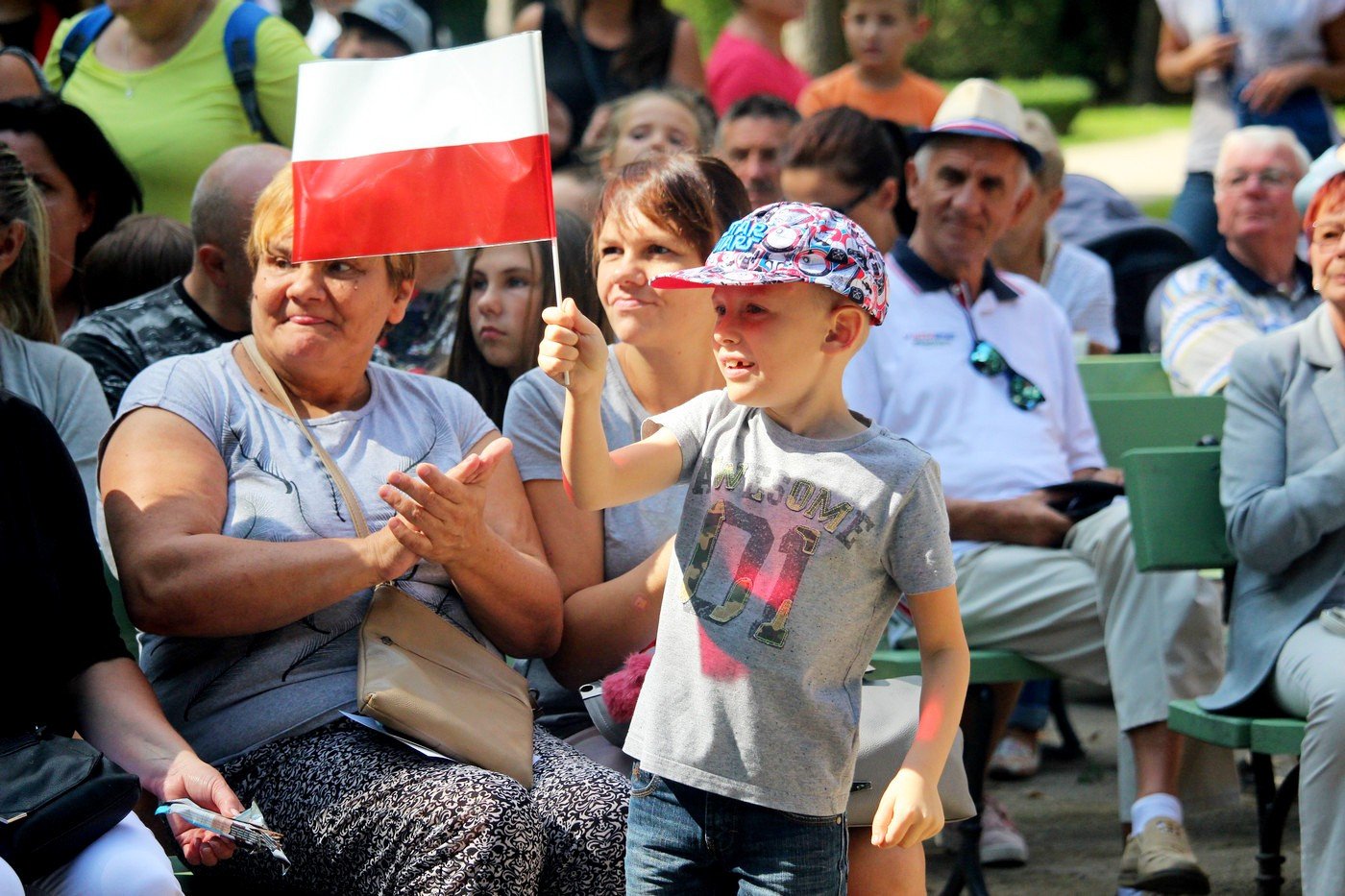 narodowe-spiewanie-dla-niepodlegej-77016