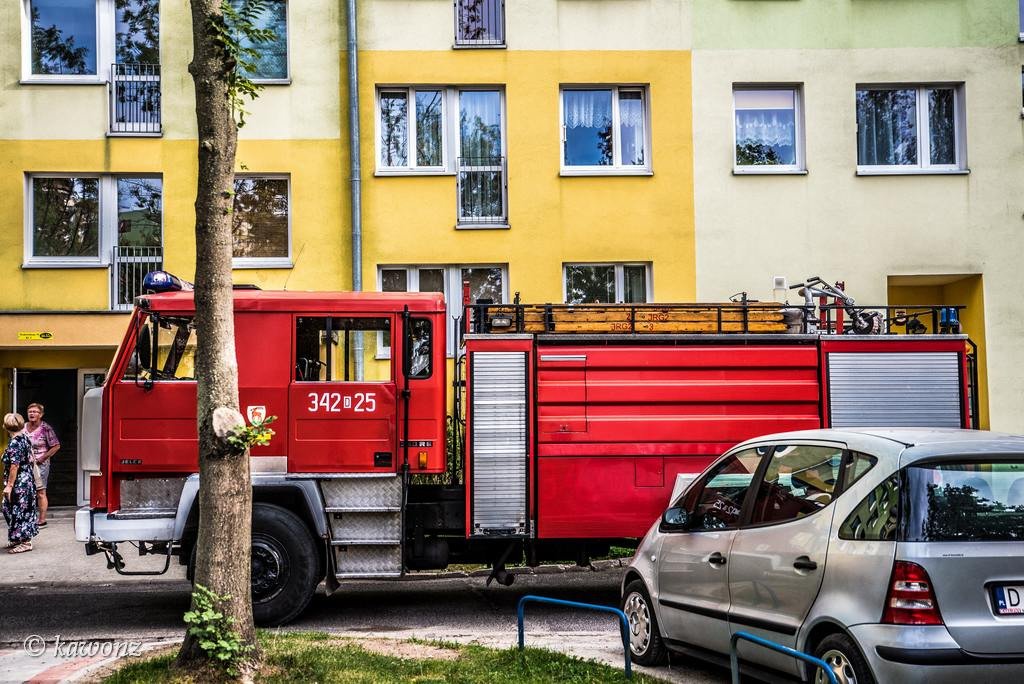 strazacy-gasili-w-bloku-ponacy-garnek-77051