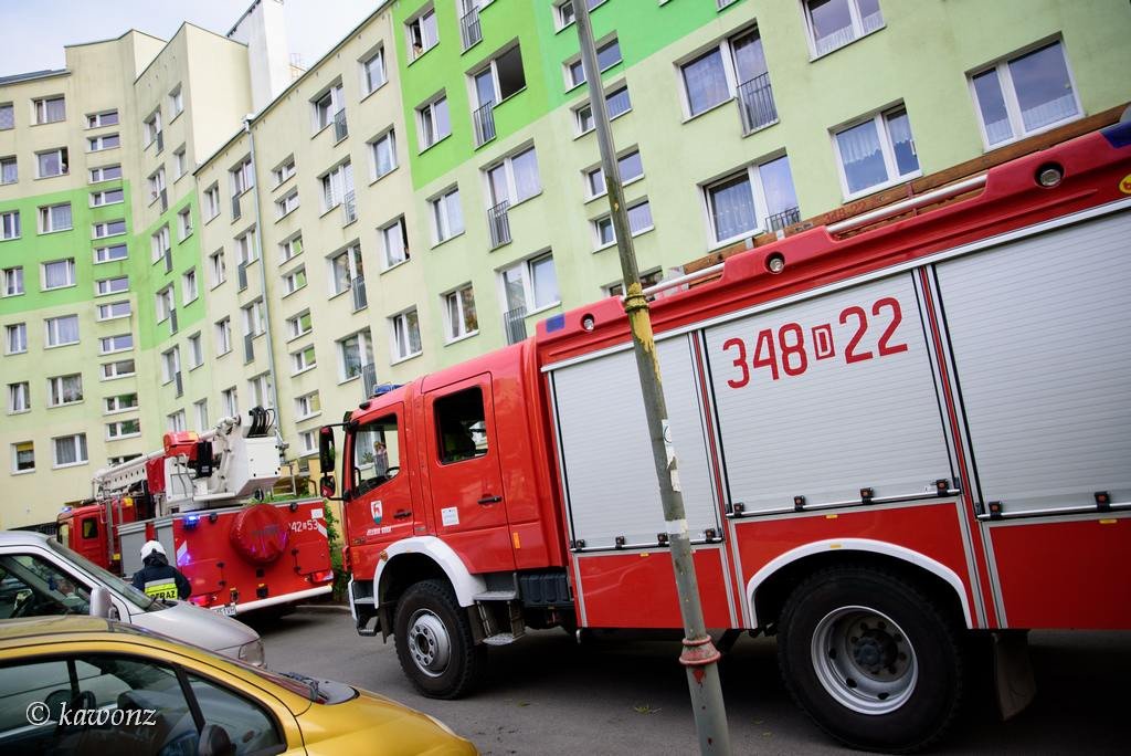 strazacy-gasili-w-bloku-ponacy-garnek-77051