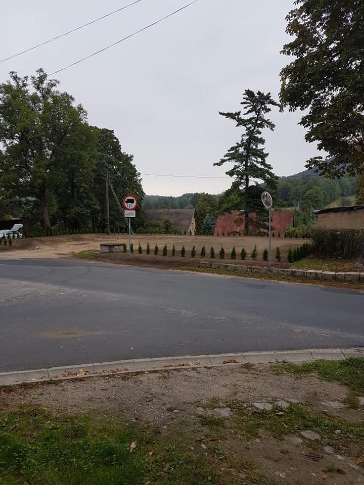 upiekszaja-teren-przy-remizie-77164