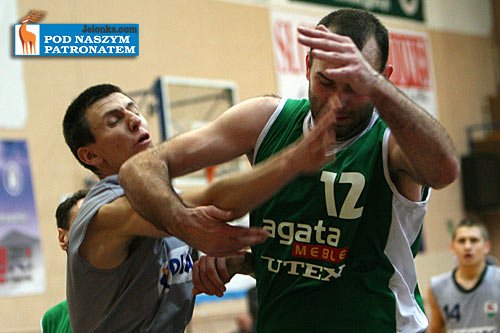 lider-na-kolanach-7721