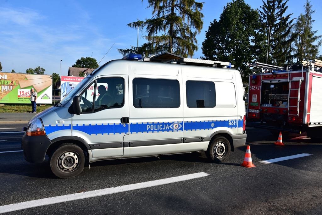 zderzenie-trzech-aut-77210