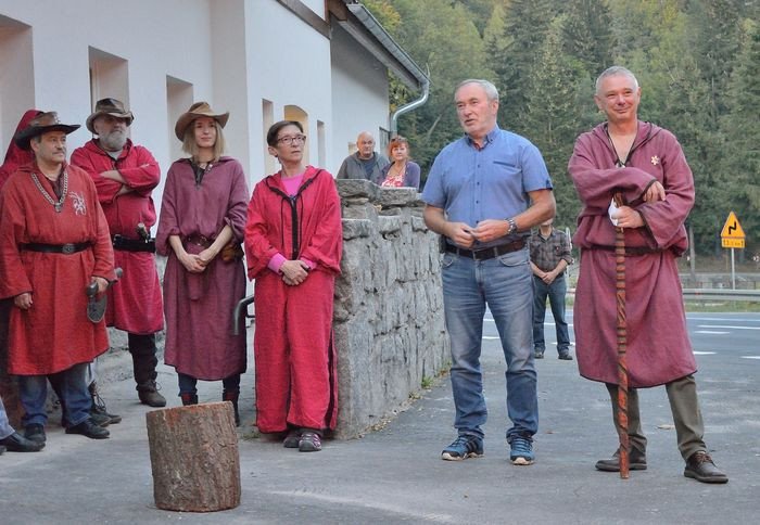 muzeum-ziemi-powstao-z-popioow-77240