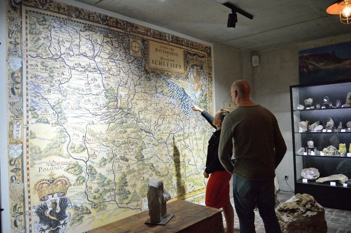 muzeum-ziemi-powstao-z-popioow-77240