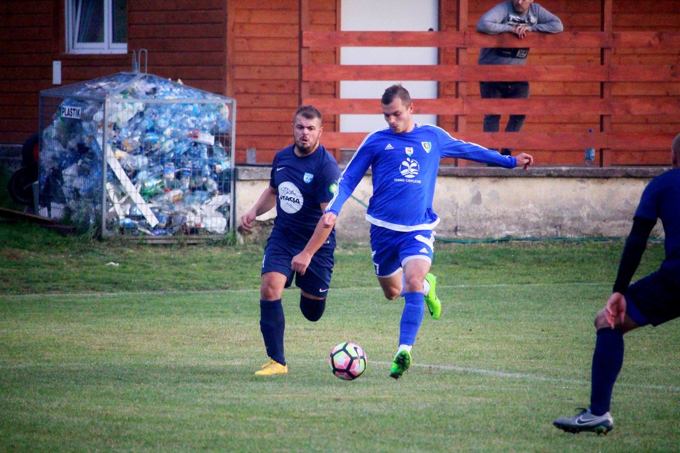 gowa-przebili-omnicki-mur-77312