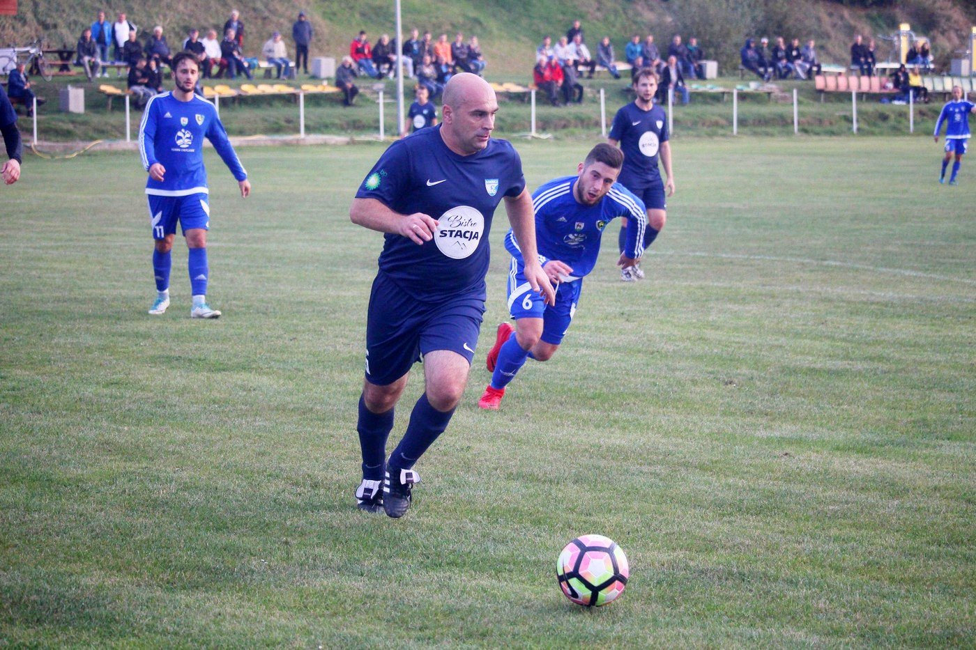 gowa-przebili-omnicki-mur-77312