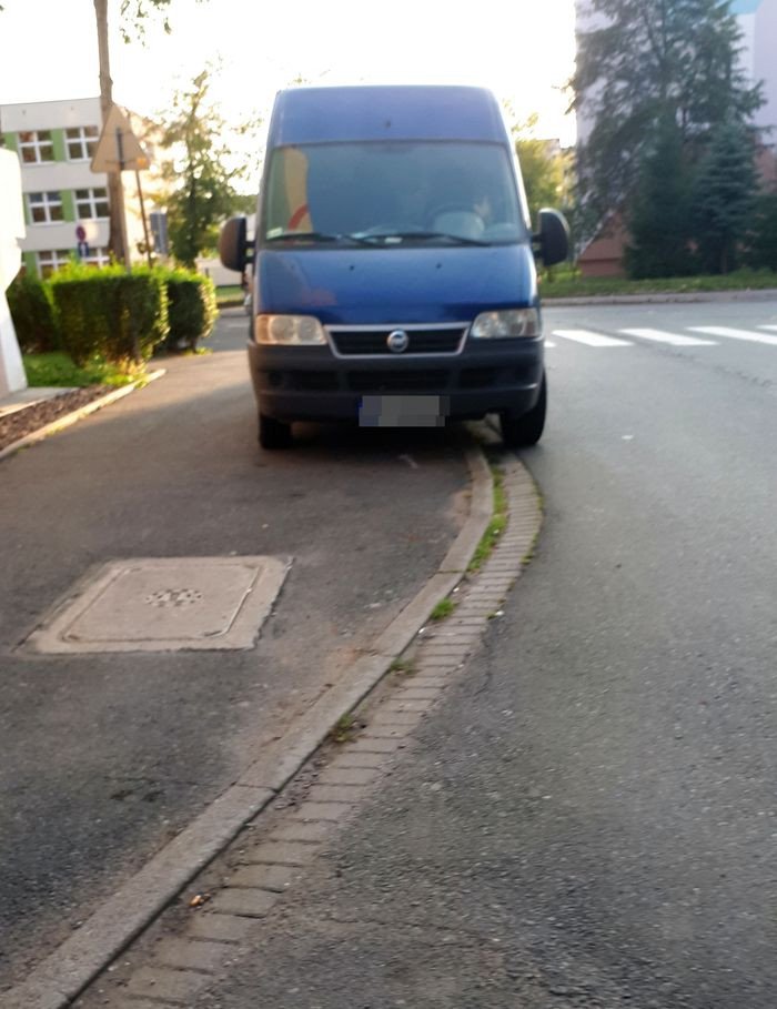 kierowcy-busow-tez-na-cenzurowanym-77359