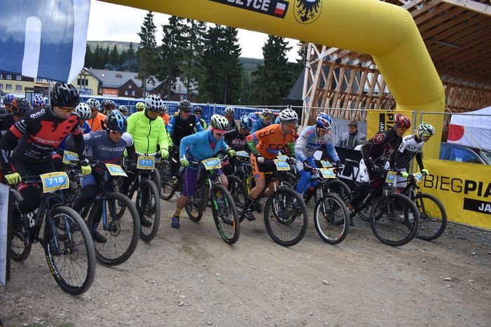 rowerowy-bieg-piastow-77360
