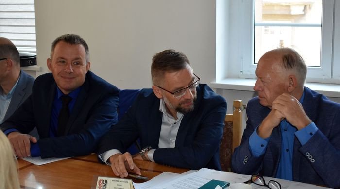 w-radzie-powiatu-przedwyborcze-ostatki-77401