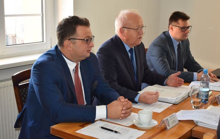 w-radzie-powiatu-przedwyborcze-ostatki-77401