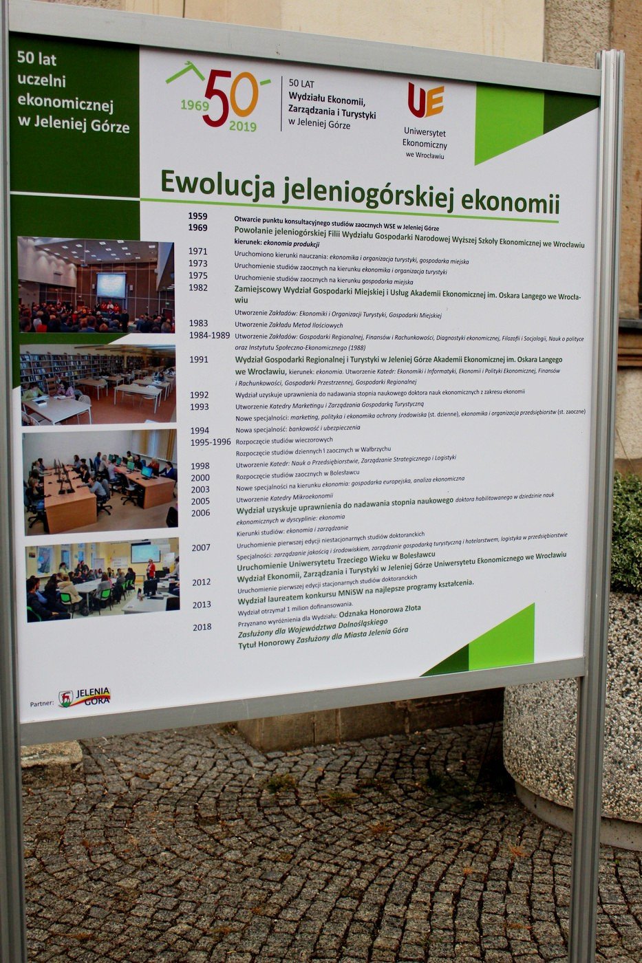 jubileusz-uczelni-rozpoczety-wystawa-77426