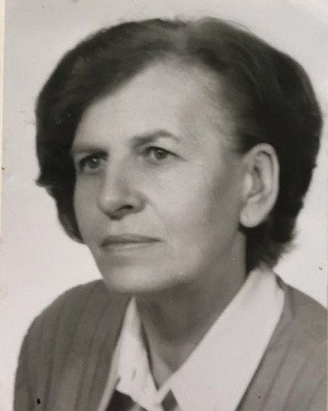 PAPAJ JULIA