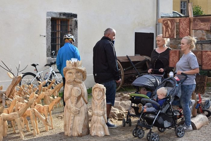 tumy-na-jarmarku-77509