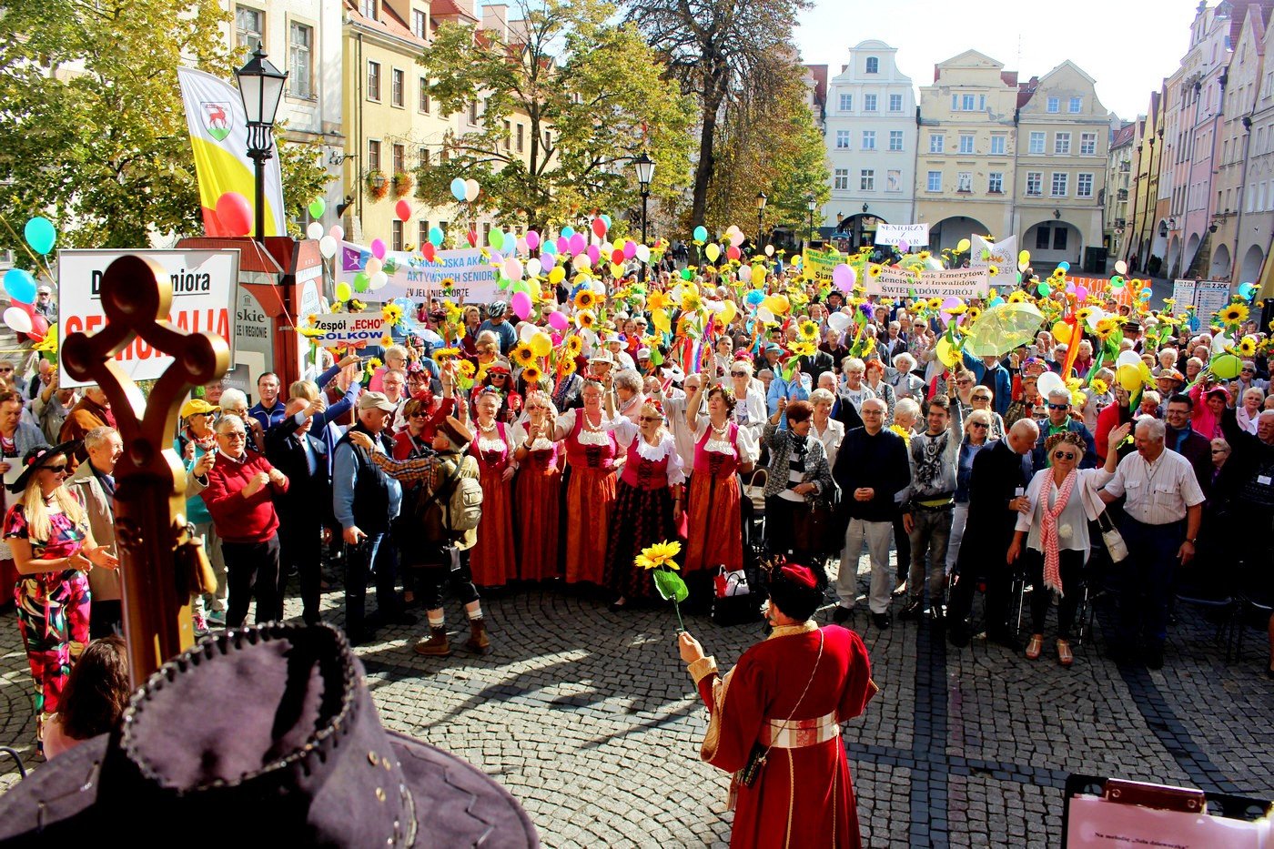 miasto-w-rekach-seniorow-77517