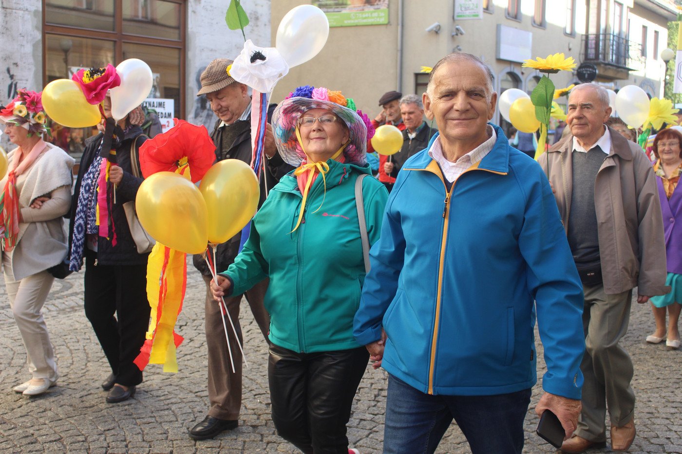 miasto-w-rekach-seniorow-77517
