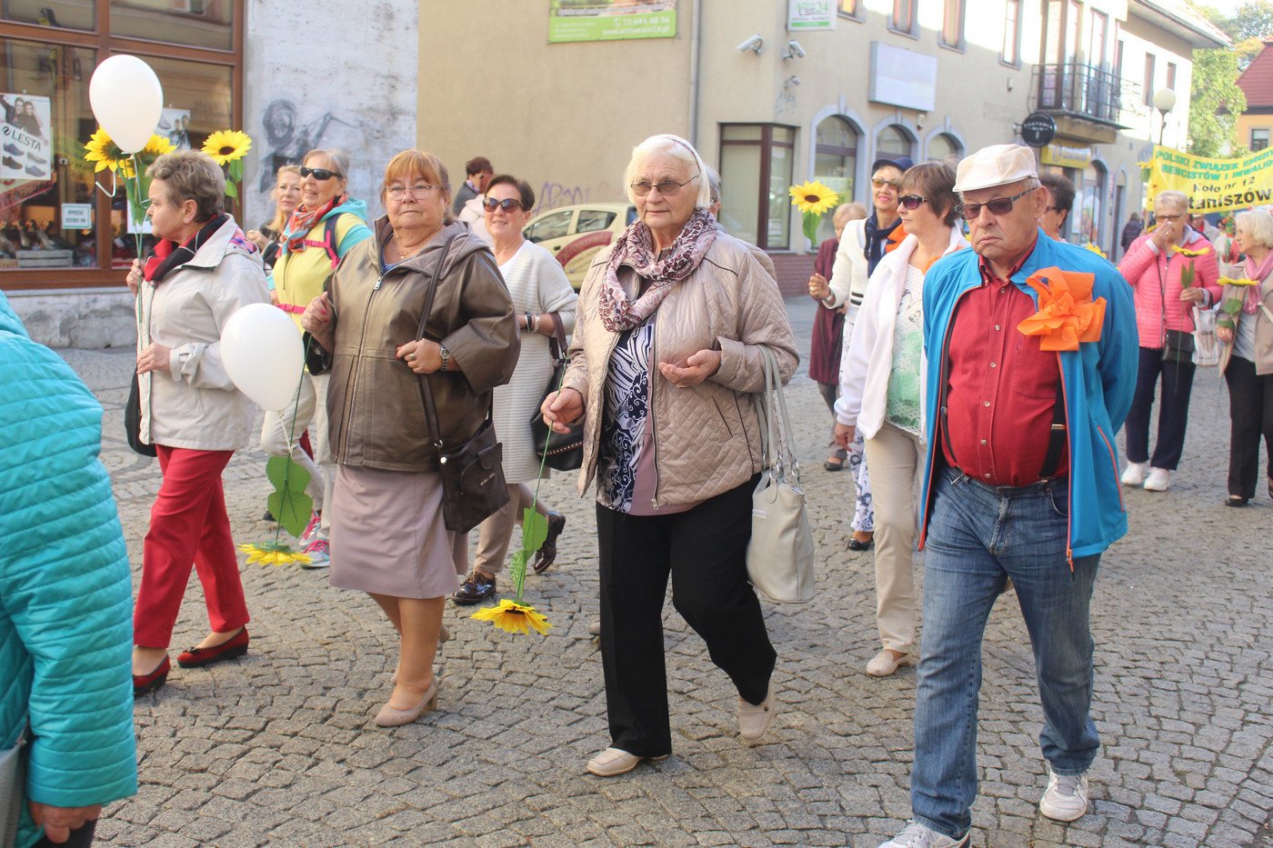 miasto-w-rekach-seniorow-77517