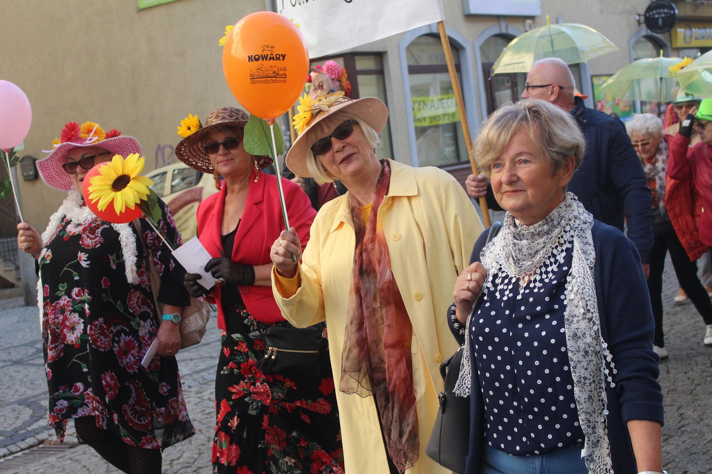 miasto-w-rekach-seniorow-77517