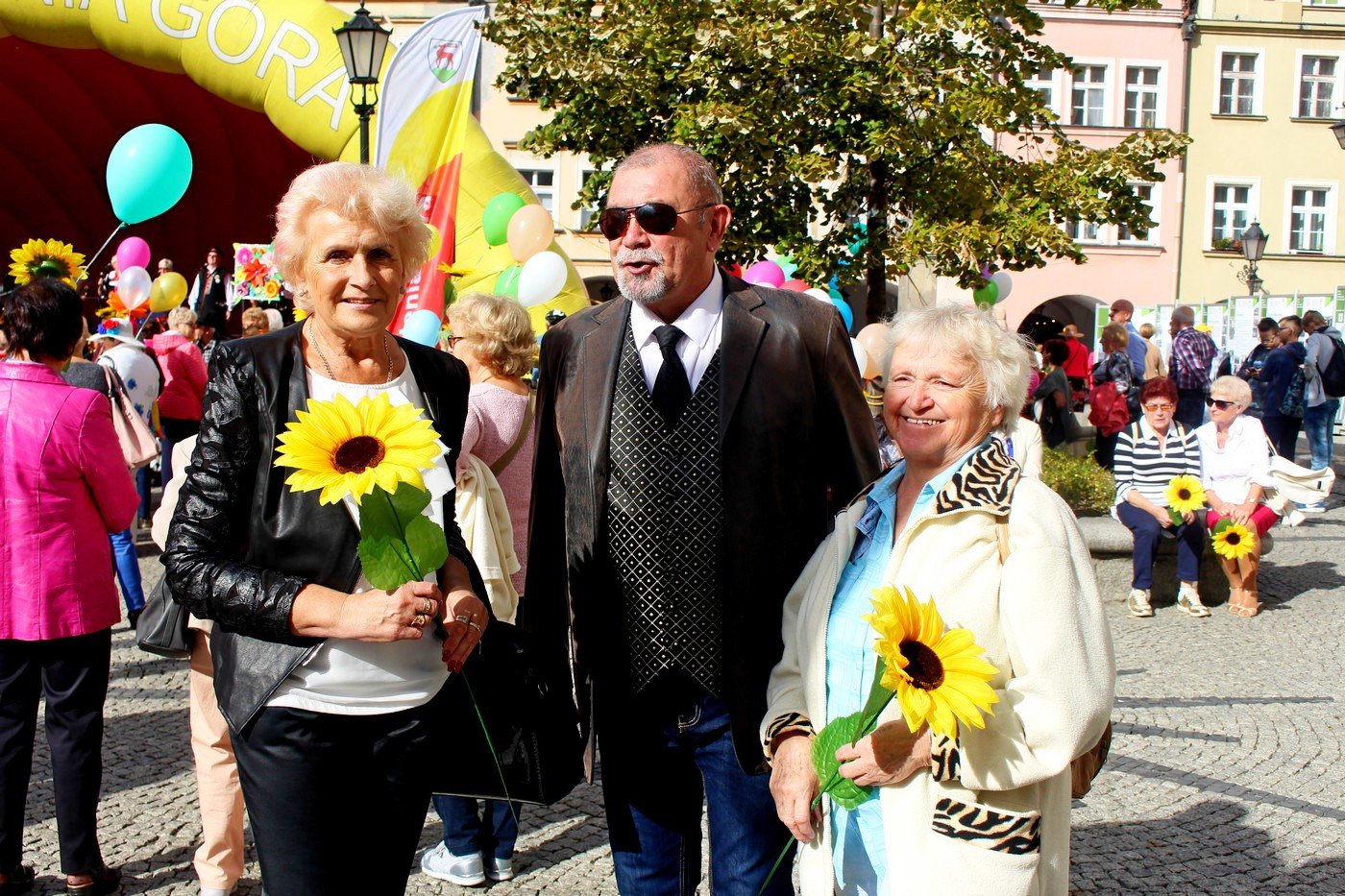 miasto-w-rekach-seniorow-77517