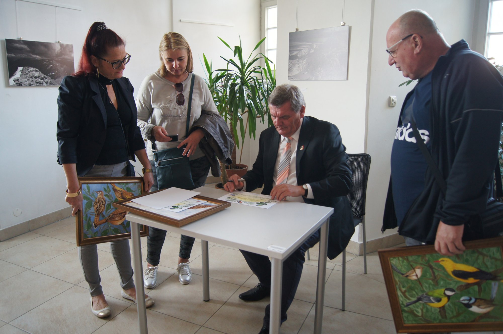 Wypisywanie zaświadczęń jubileuszowym odwiedzającym