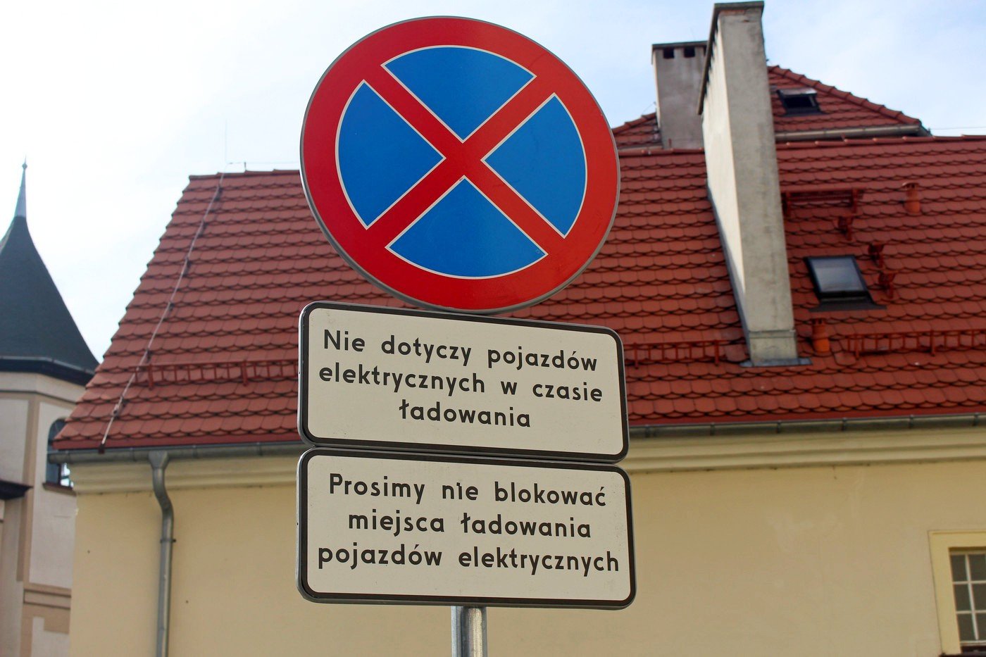 juz-sa-punkty-adowania-pojazdow-77570