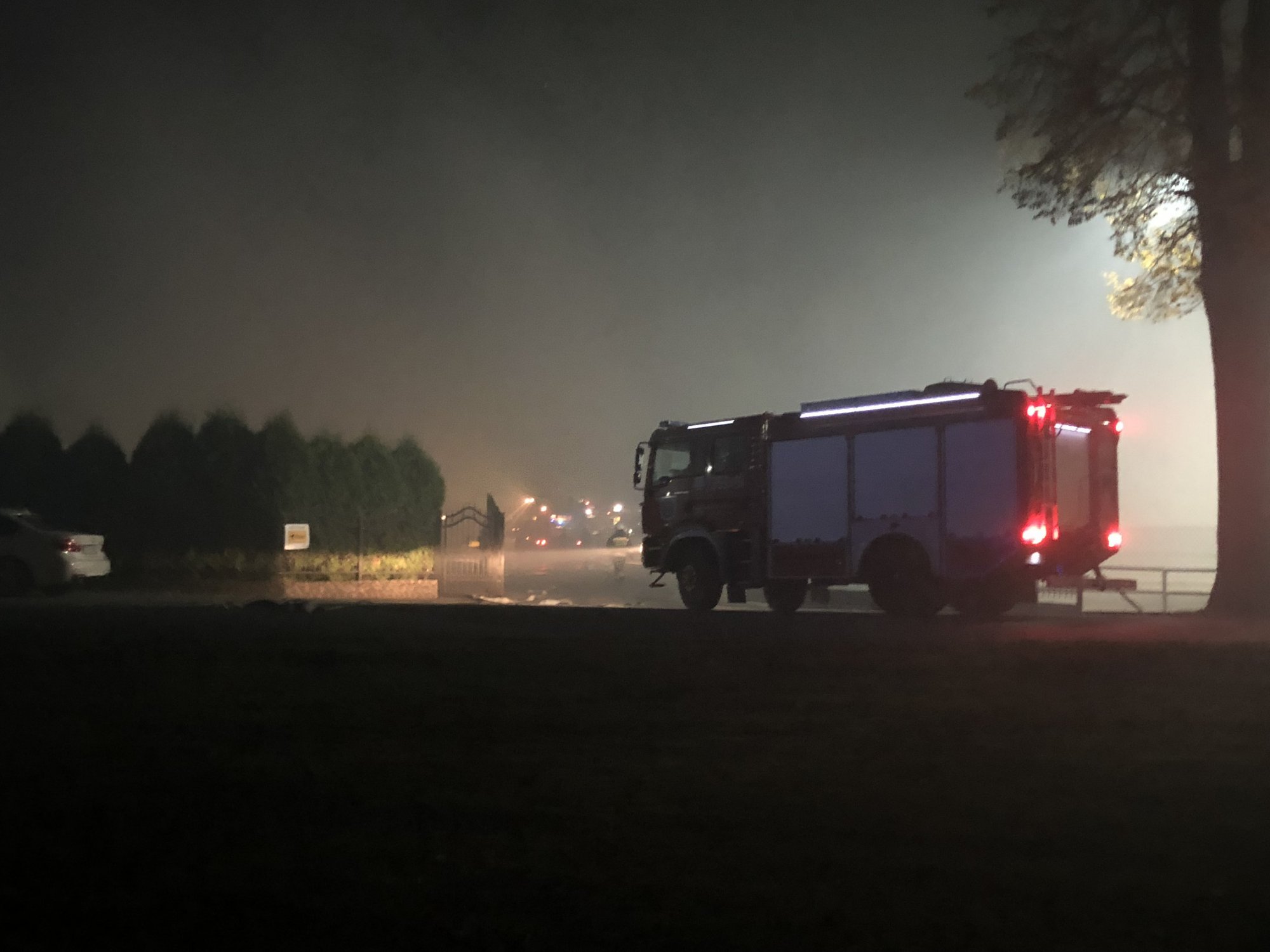 pozar-w-stadninie-77604