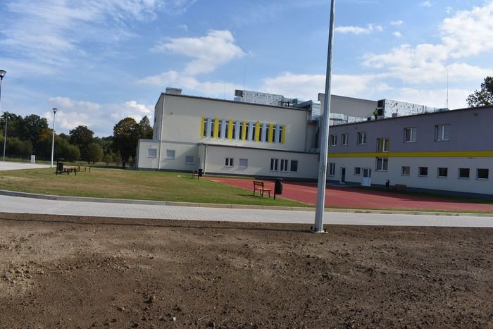 szkoa-w-terminie-rondo-nieco-pozniej-77627