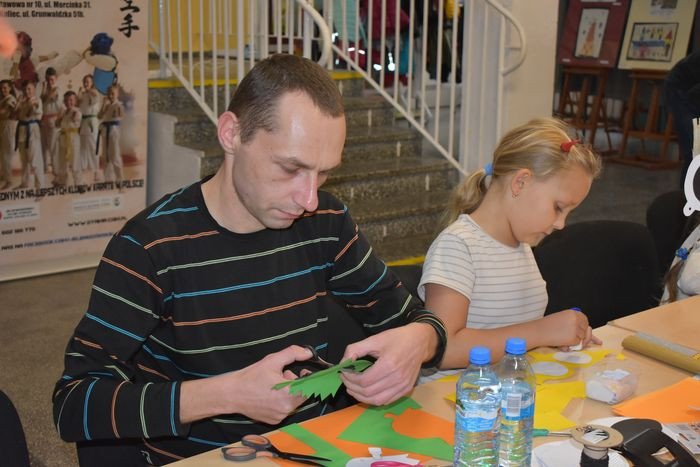 upiorna-rodzinka-w-przystani-tworczej-77771