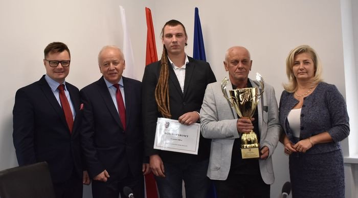 rada-powiatu-na-ostatniej-prostej-77877