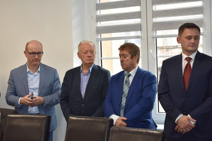 rada-powiatu-na-ostatniej-prostej-77877