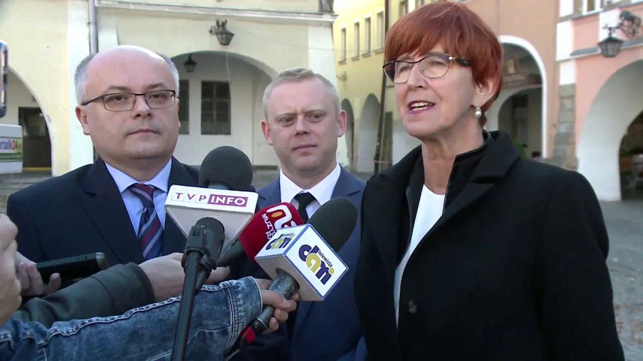 minister-rafarska-wspara-krzysztofa-mroza-77938