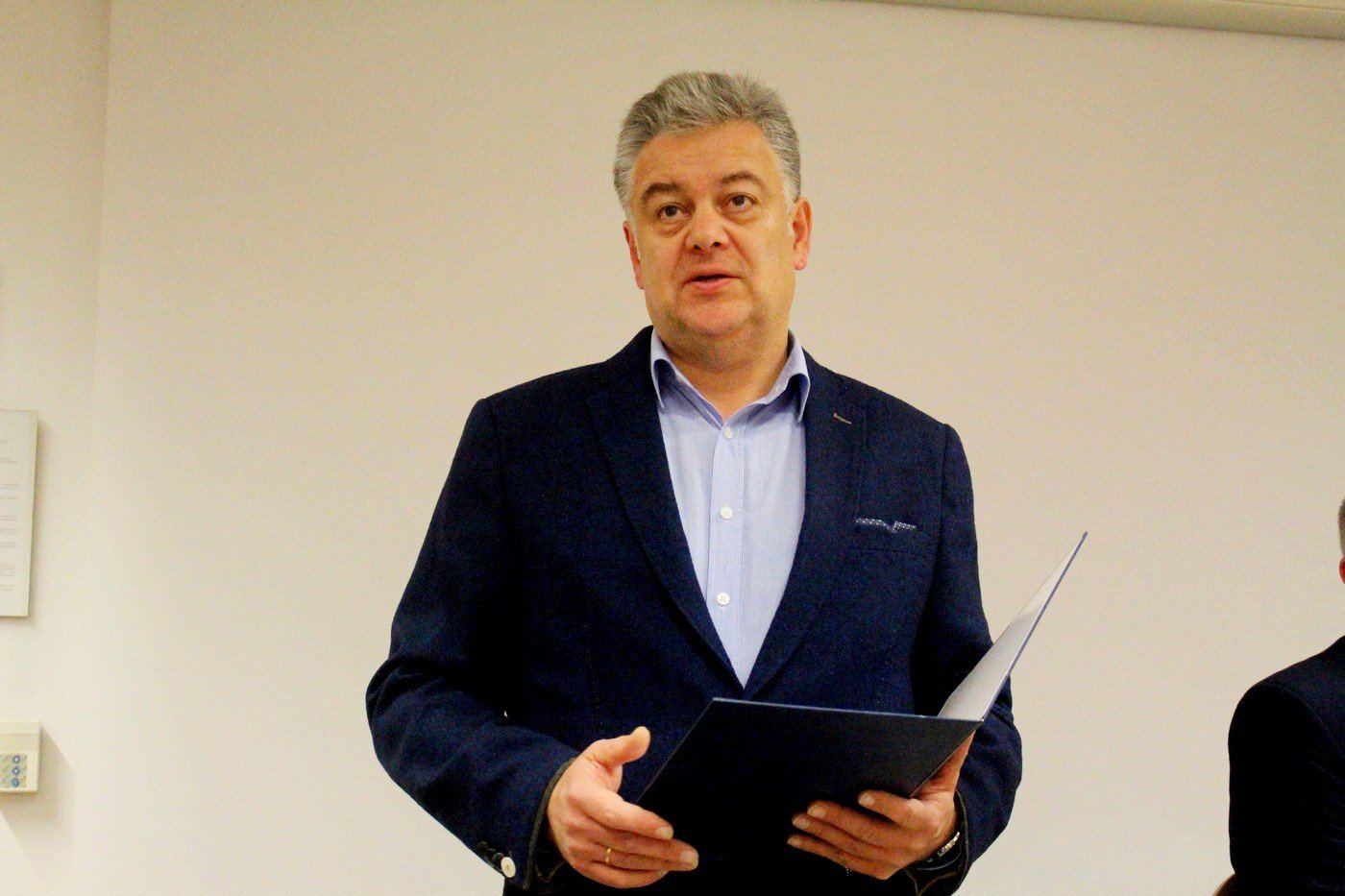 debaty-nie-byo-krzysztof-mroz-odpowiada-na-pytania-77960