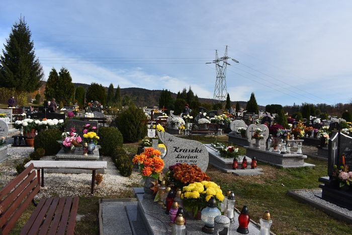 wszystkich-swietych-na-janowickich-cmentarzach-77976
