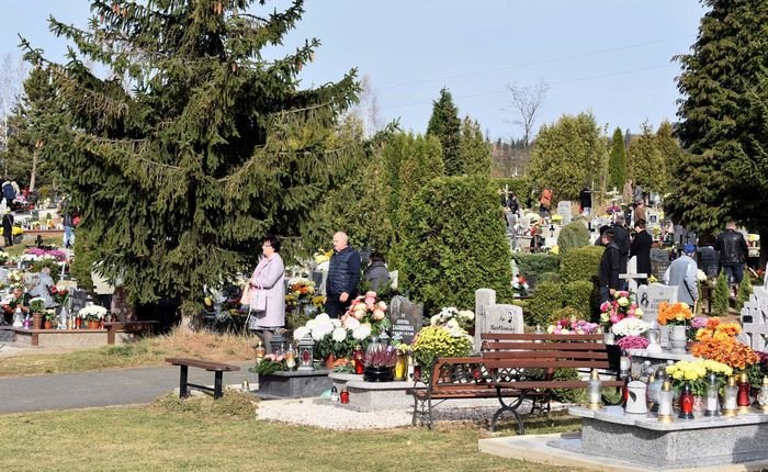 wszystkich-swietych-na-janowickich-cmentarzach-77976
